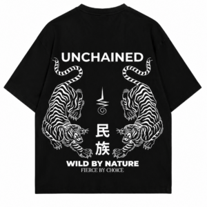 Camiseta Oversize Negra “Wild by Nature” – Estilo Streetwear